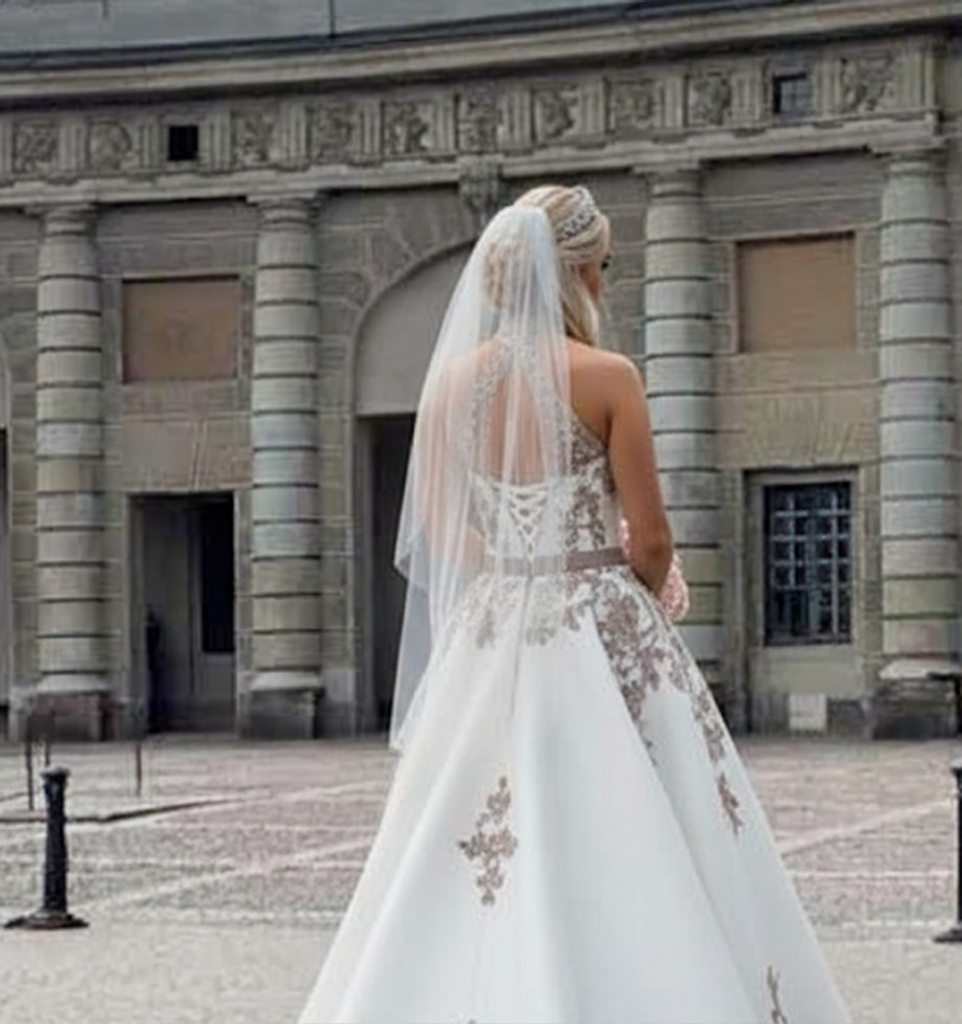 Our Elegant Wedding Gown Amira